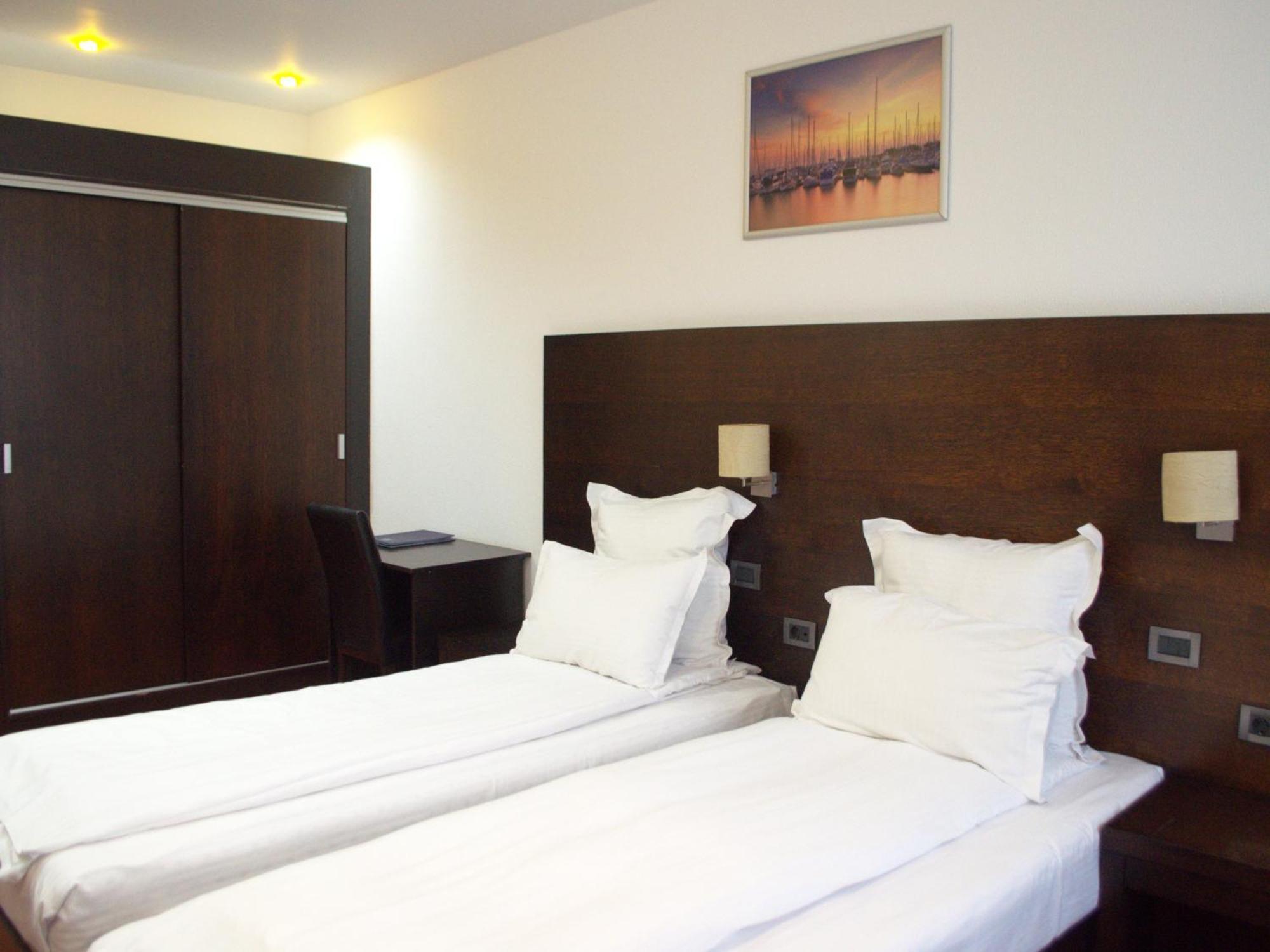 Hotel Emd Μπακάου Εξωτερικό φωτογραφία